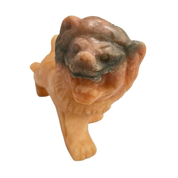 Soap Stone small Lion Figurine 
4.25”W x 3.25”T heavy, paper weight - Picture 6 of 10